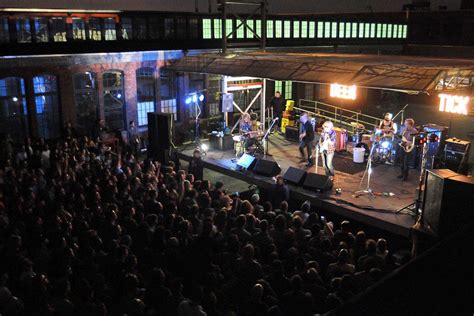 The met ri - Mar 7, 2022 · The latest Tweets from TheMetRI (@The_Met_RI). The Met in Pawtucket, RI, is a versatile music and entertainment venue booking rock, folk, punk, blues, comedians and more since 1975!!. 